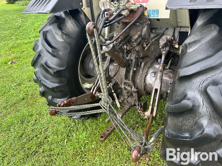 1995-massey-ferguson-390t-image-14