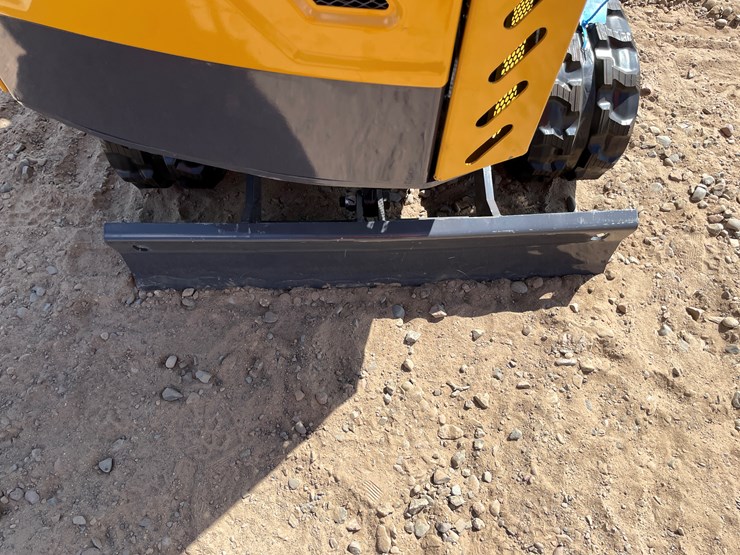 #9453-•-2025-unused-cfg-mini-excavator-image-5