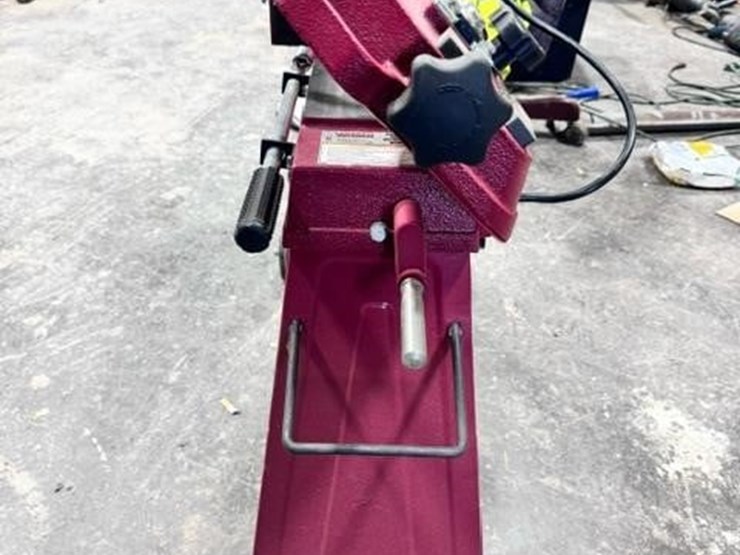 central-machinery-bandsaw-image-5