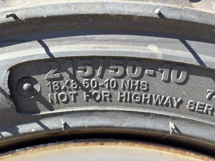 2017-massey-ferguson-gc1710-image-22
