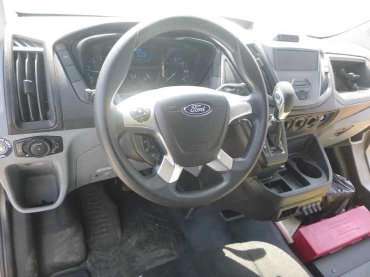 2018-ford-e350-image-10