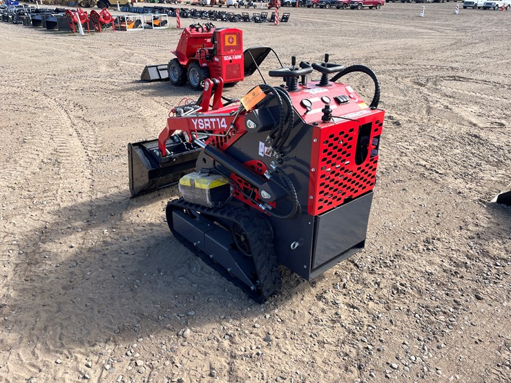 #9471-•-unused-2025-agt-skid-steer-loader-image-2