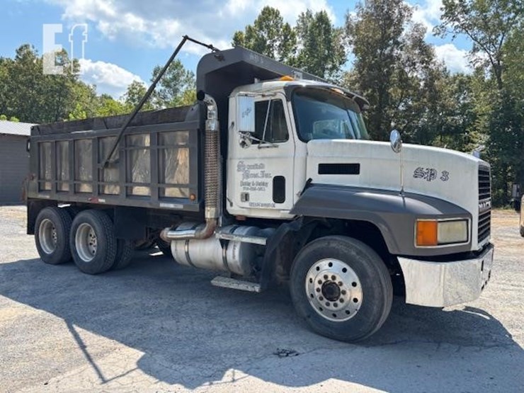 1991-mack-ch613-image-3