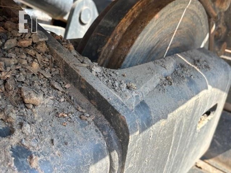 2023-komatsu-pc138us-lc-11-image-35