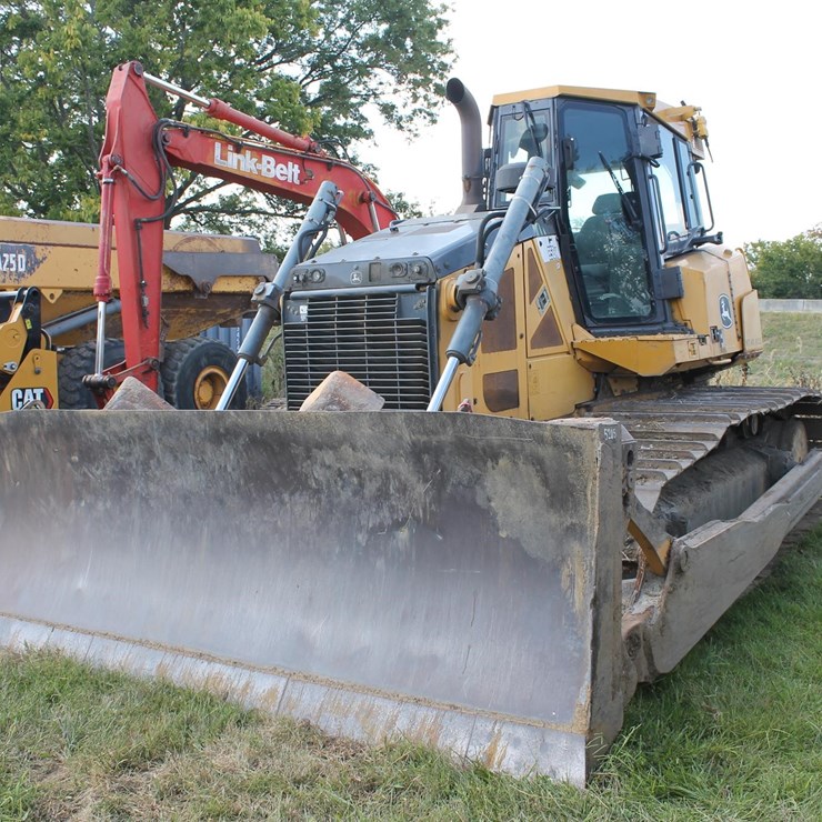 2015 DEERE 850K