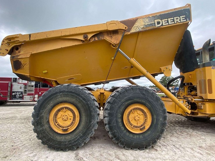 2015-deere-410e-image-19