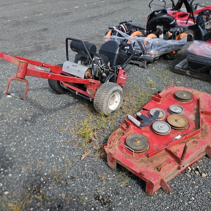 EXMARK TURF TRACER WALK BEHIND MOWER