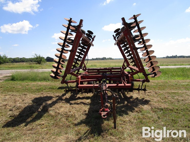 case-ih-3900-image-2