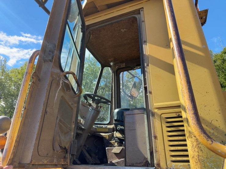 1985-caterpillar-950b-image-20
