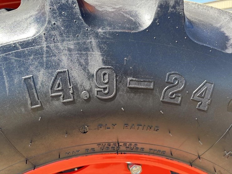 2018-kubota-l4701-image-27