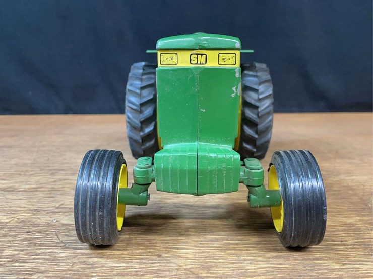 john-deere-16-image-6