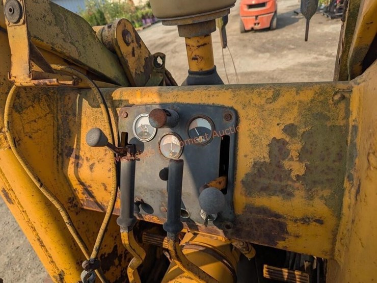 john-deere-350-image-42