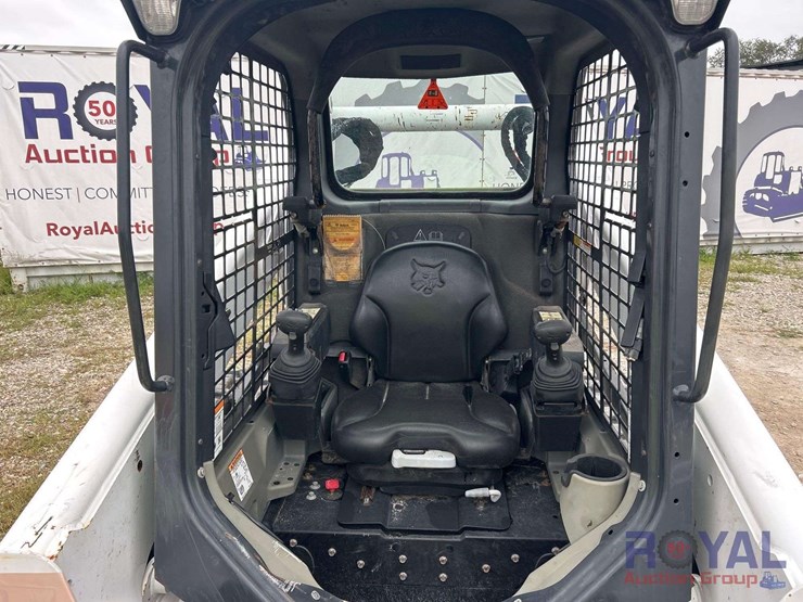 2020-bobcat-t740-image-7