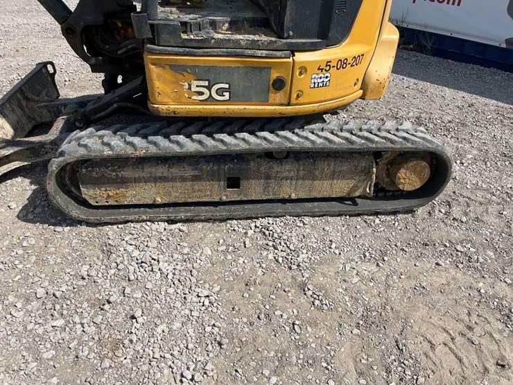 2016-deere-35g-image-24