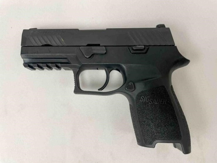 sig-sauer-9mm-pistol-image-7