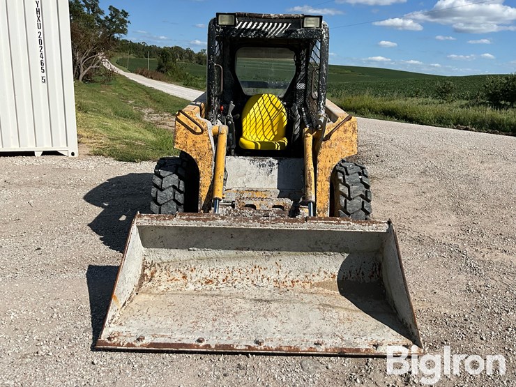 2005-john-deere-317-image-2