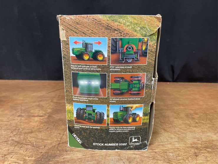 john-deere-32-image-11