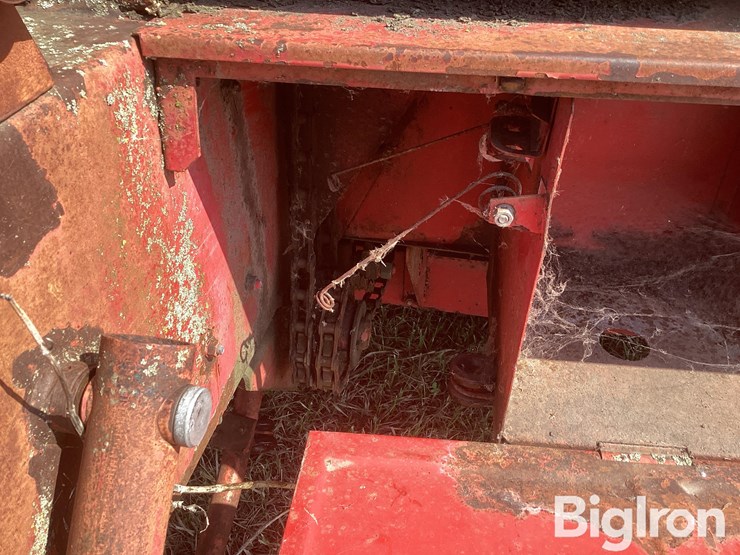 massey-ferguson-10-image-17