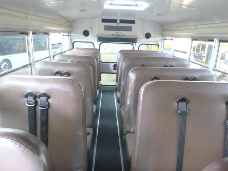 2008-ford-e450-image-7