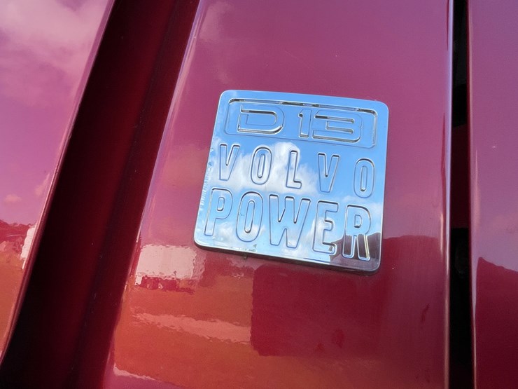 2011-unknown-volvo-image-77