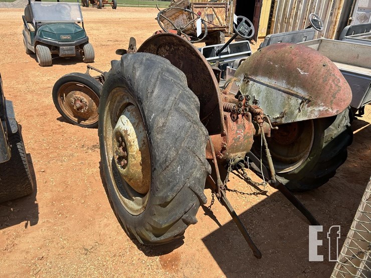 ford-8n-image-2