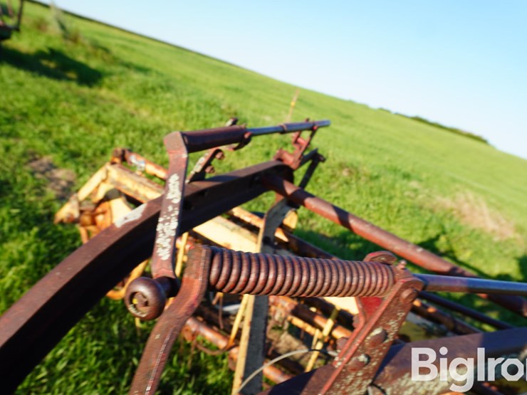new-holland-56b-image-12