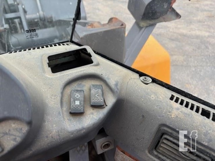 2008-komatsu-wa250-5l-image-32