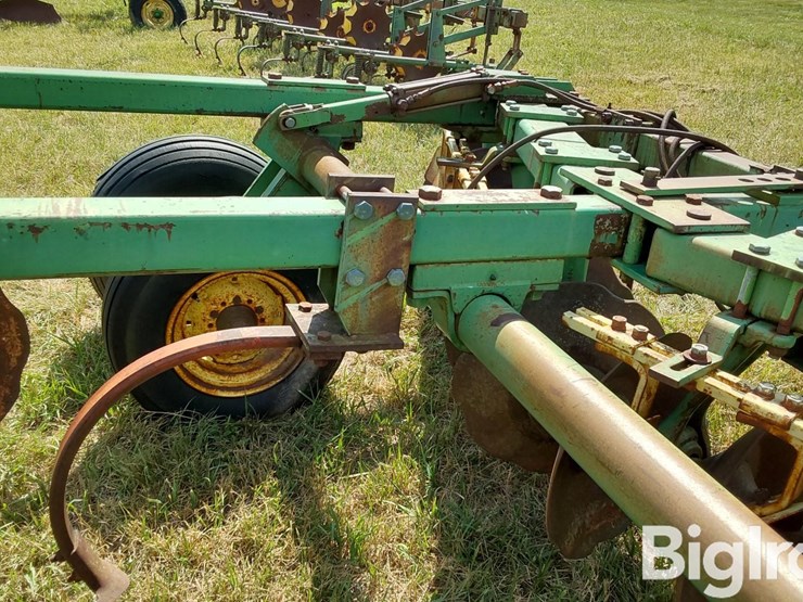 john-deere-1630-image-15