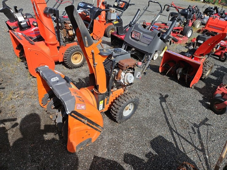 husqvarna-st327p-snow-blower-image-1