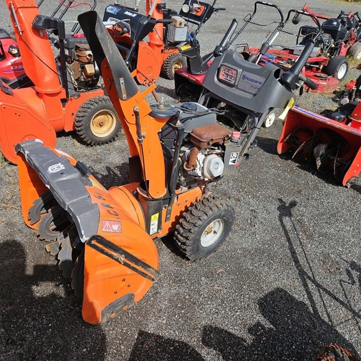HUSQVARNA ST327P SNOW BLOWER