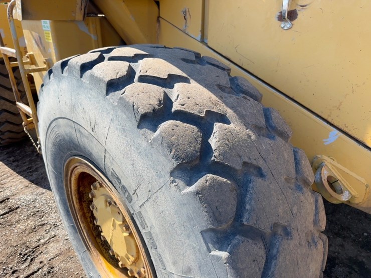 1985-caterpillar-950b-image-14