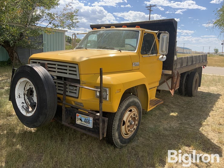 1988-ford-f700-image-1