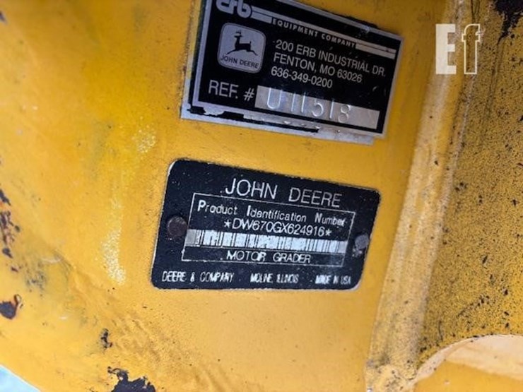 2009-deere-670g-image-45