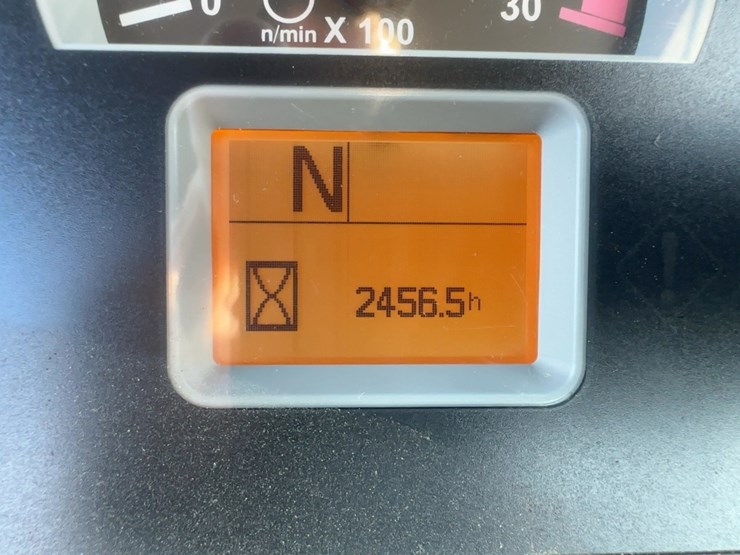 2013-caterpillar-420f-it-image-32