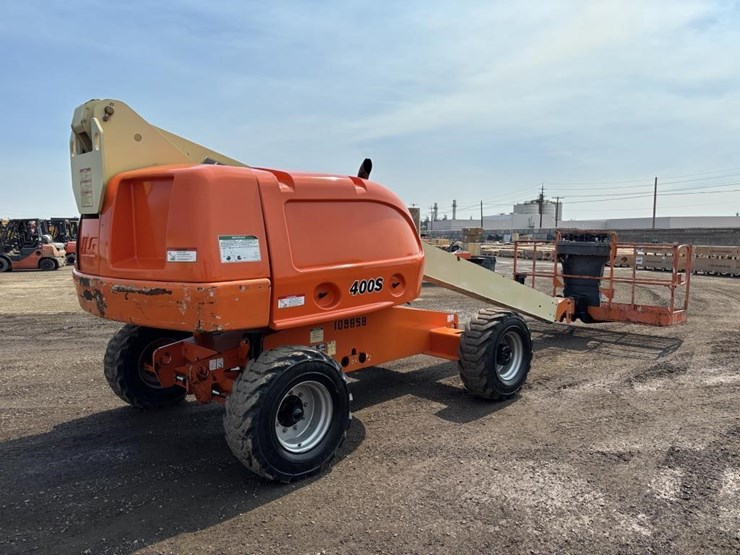 2007-jlg-400s-image-3