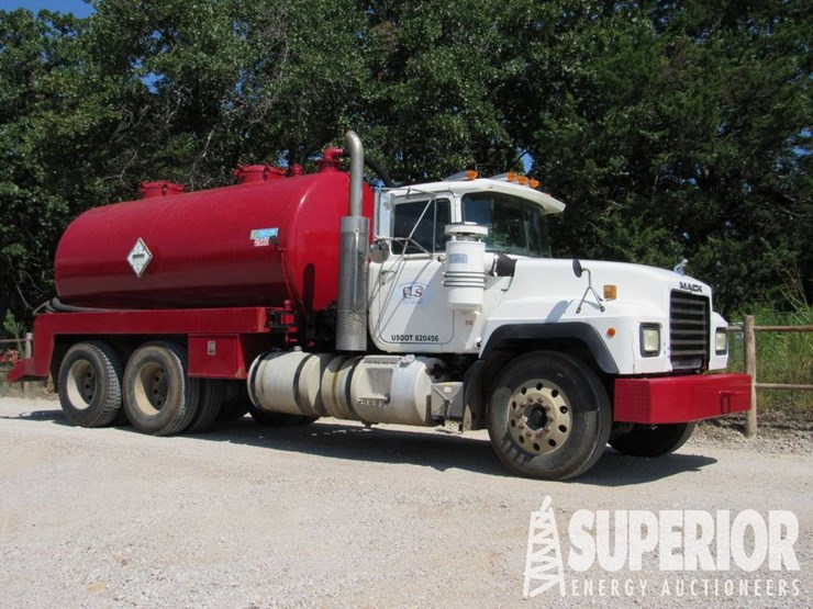 1998-mack-rd688s-image-1