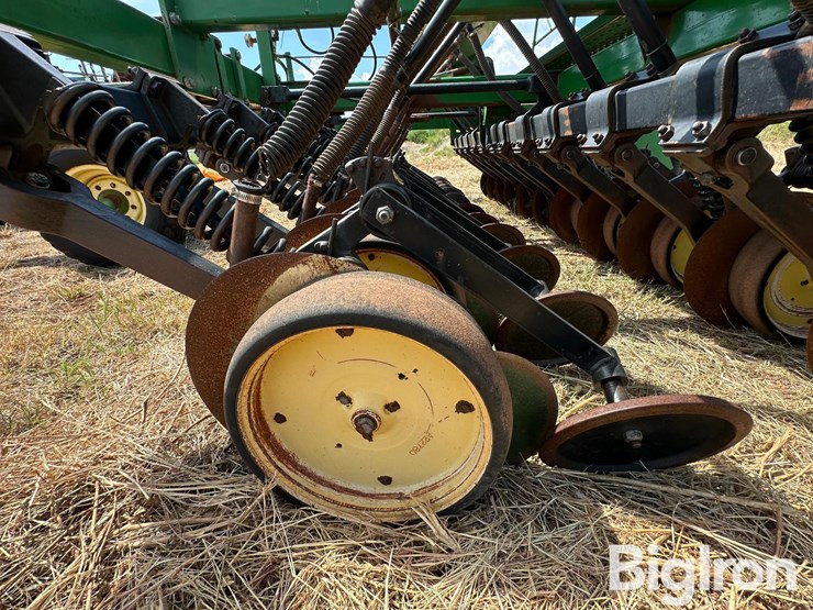 john-deere-750-image-14