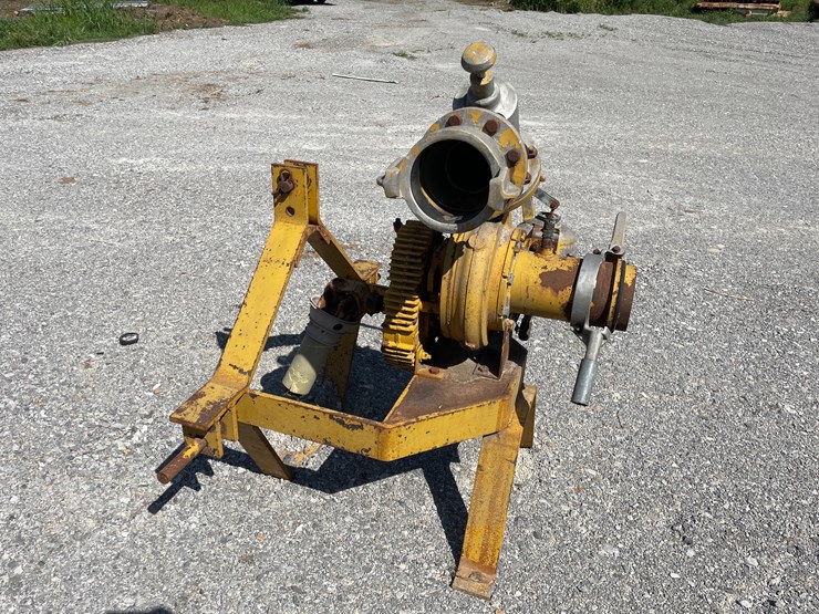 #41-•-pto-heavy-duty-centrifugal-water-pump-image-2