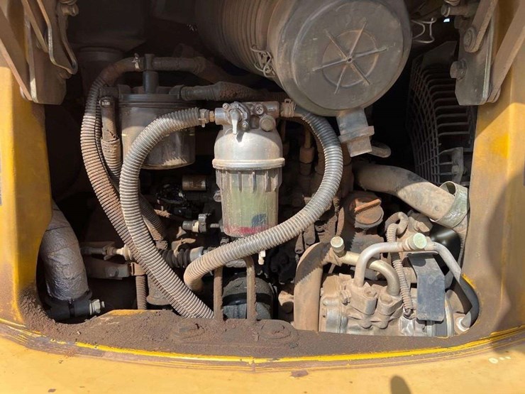2013-deere-35d-image-7