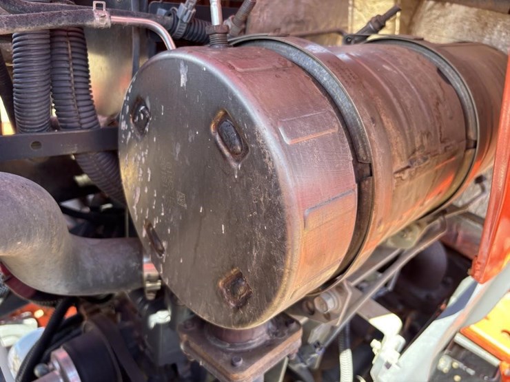 2018-kubota-l4701-image-47