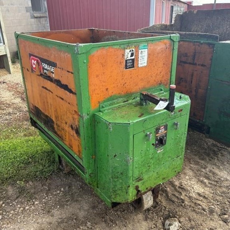 CSF Forager Feed Cart