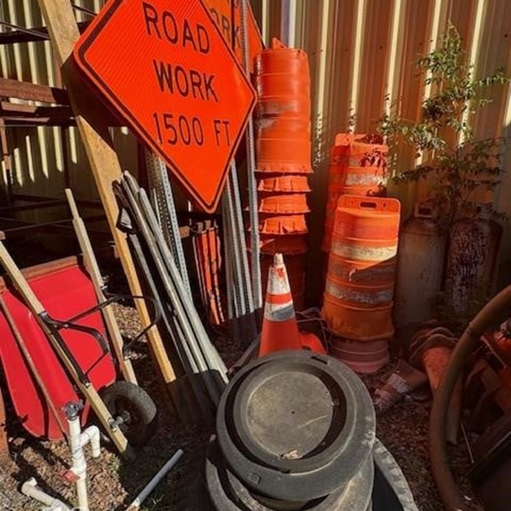 WORK ZONE SIGNS
