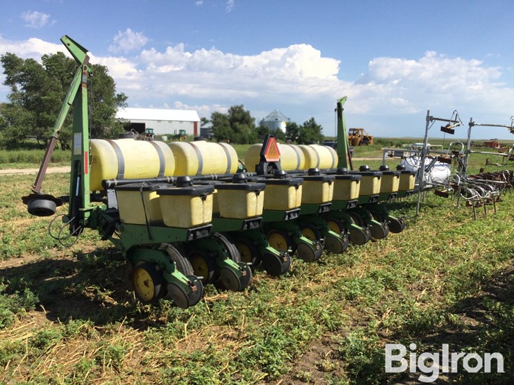 john-deere-7200-image-5