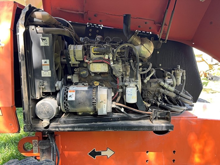 2016-jlg-600s-image-15