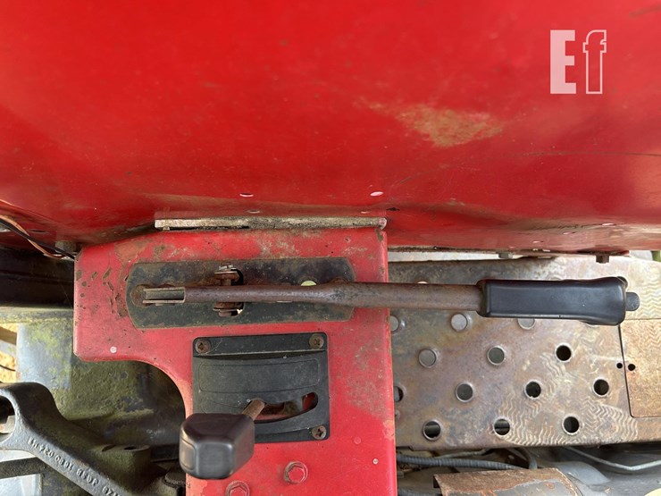 massey-ferguson-398-image-14