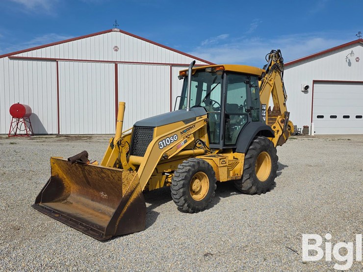 2004-deere-310sg-image-1