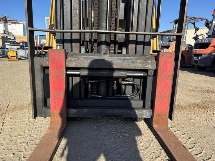 caterpillar-gc25-image-12