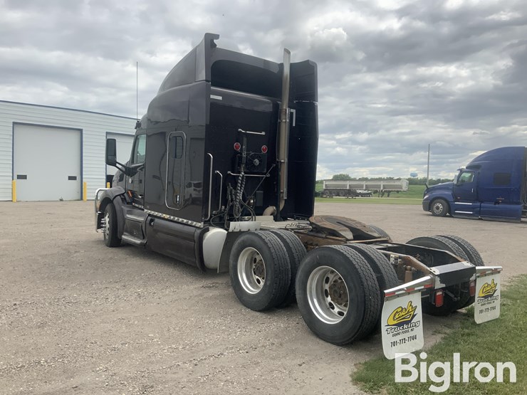 2015-peterbilt-579-image-7