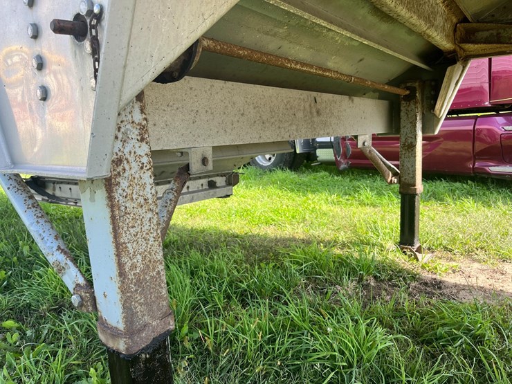 1995-wilson-grain-trailer-image-9