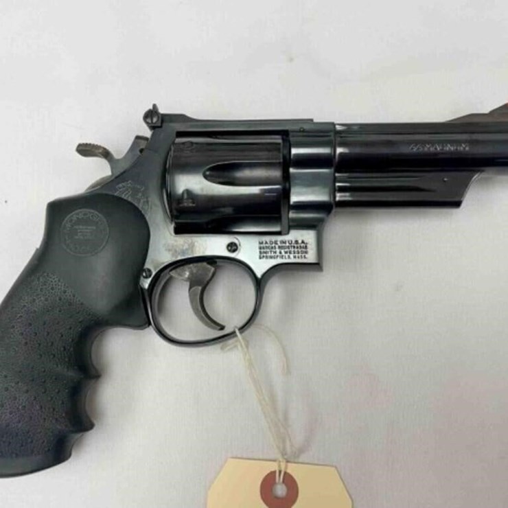 Smith & Wesson 44 mag revolver